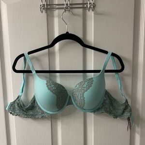 EUC Victoria Secret bra
